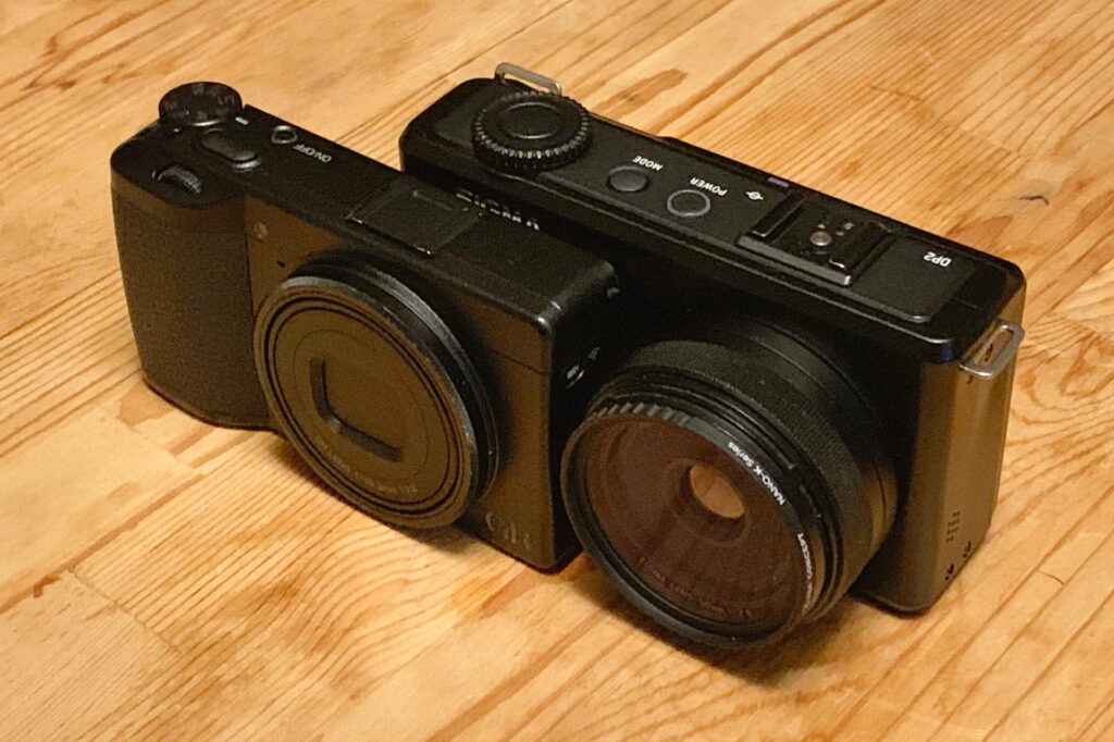 SIGMA DP2Merrill と RICOH GR III